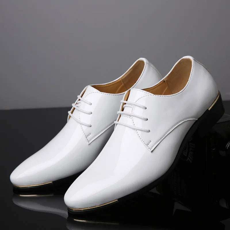 Sapato Oxfords Italian Luxury Men's Shoes Oxford Quality Patent Leather White Wedding Size 38-48 Black Leather Soft Man Dress Formal Shoe Male